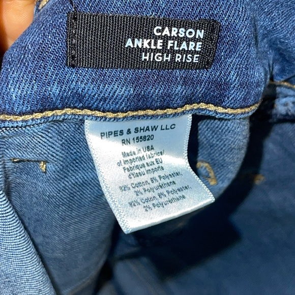 Veronica Beard Jean
Carson High Rise Ankle Flare Jeans - Picture 12 of 13